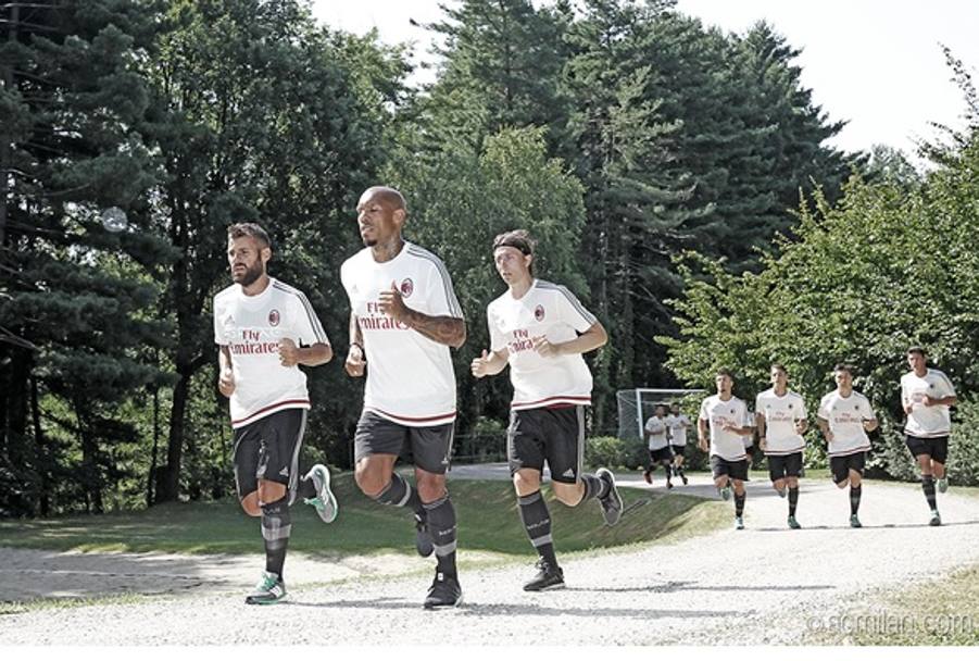 De Jong, Nocerino e Montolivo: il Milan suda e corre verso una stagione carica di aspettative